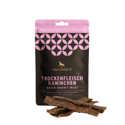 Produktfreisteller eines Beutels befüllt mit Trockenfleisch Kaninchen der Marke LILA LOVES IT.